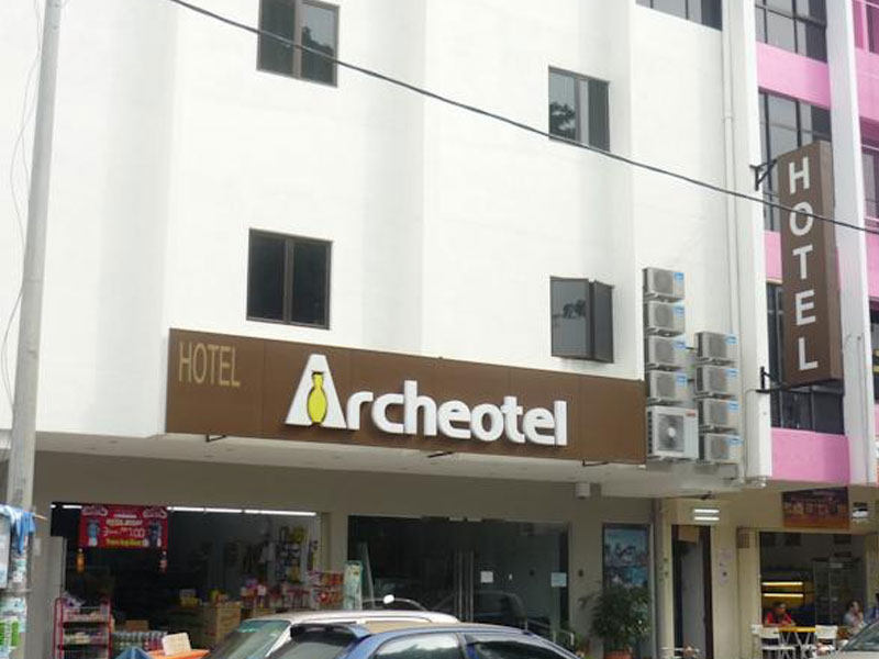 OYO 128 Archeotel Hotel​